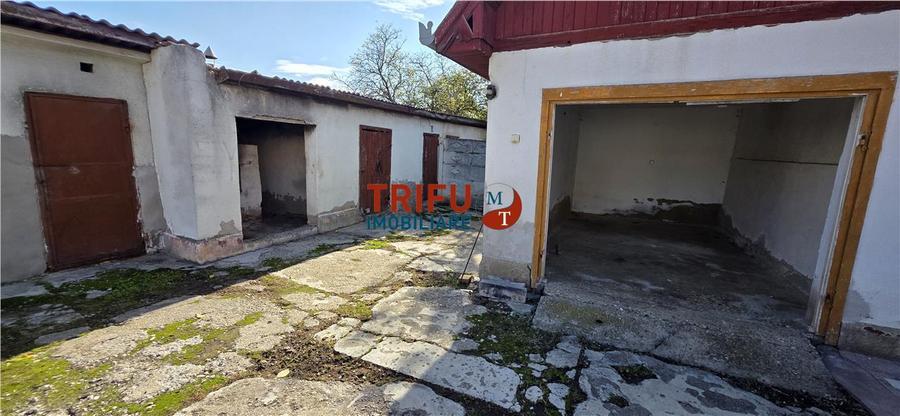 Casă individuală cu 5 camere cu Canalizare în Bărăbanț