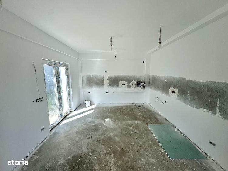 Casă cu 4 camere cu Teren 570 Mp în Bucium