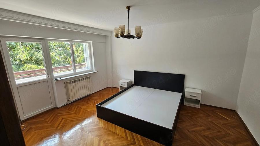 Apartament cu 3 camere decomandat în Nord