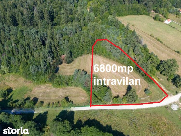 Teren de 6800 mp, în Vulcan