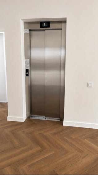 Casă individuală cu 5 camere cu Teren 236 Mp în Central