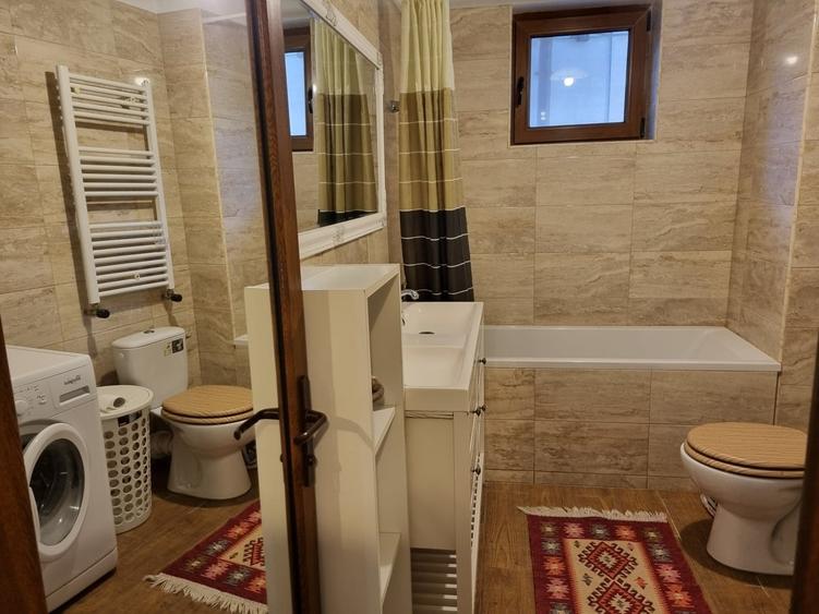 Apartament cu 3 camere decomandat în Berceni