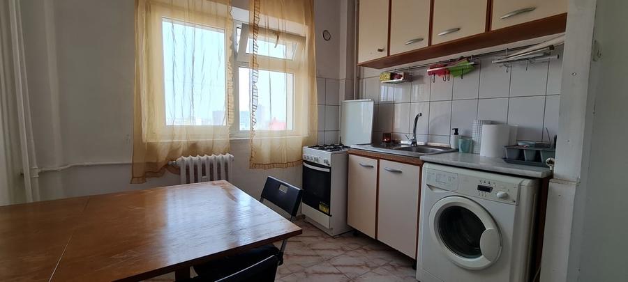 Garsonieră decomandată în Iancului