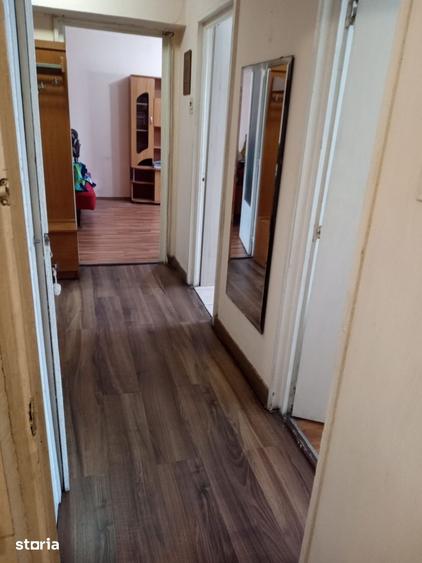 Apartament cu 2 camere decomandat în Calea lui Traian-Sud