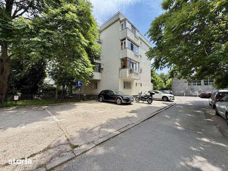 Apartament cu 3 camere, mobilat în Aviației