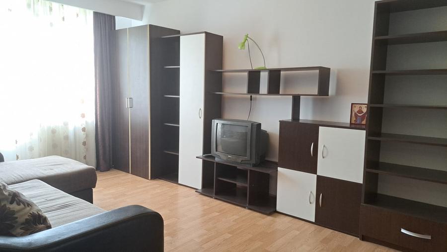 Apartament cu 2 camere decomandat în Crângași