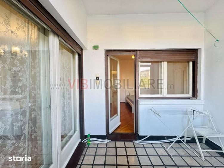 Apartament cu 3 camere decomandat în Romană