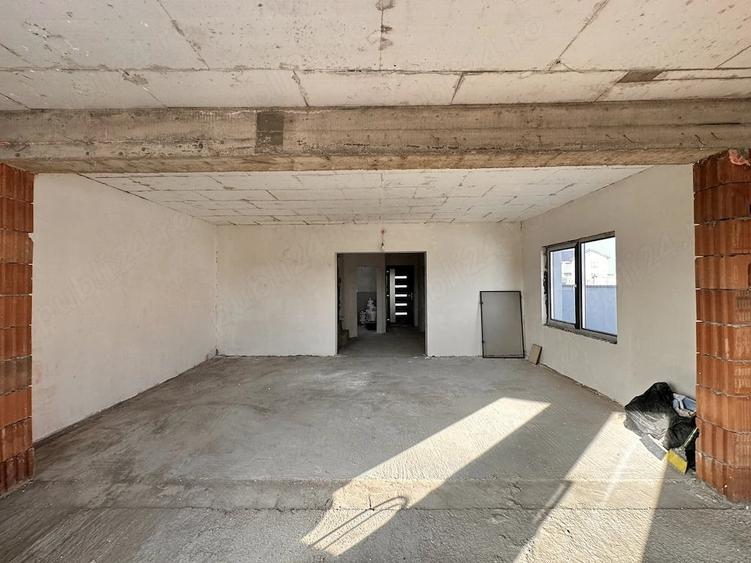 Casă cu 4 camere cu Teren 260 Mp în Central
