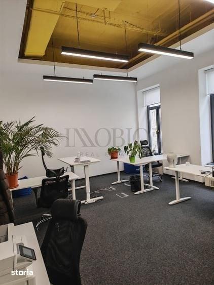 Cladire office in centrul istoric - 8