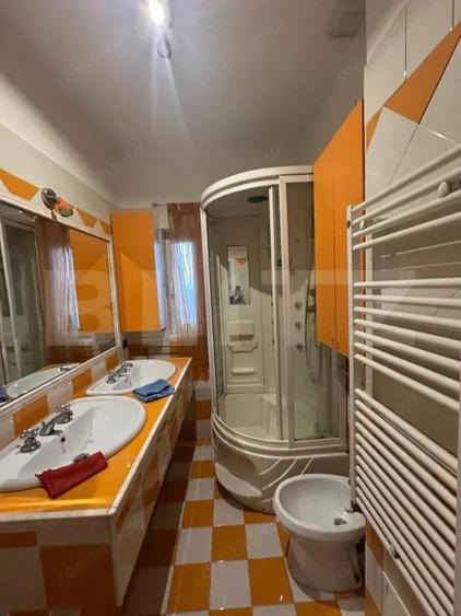 Apartament cu 3 camere semidecomandat în Nord