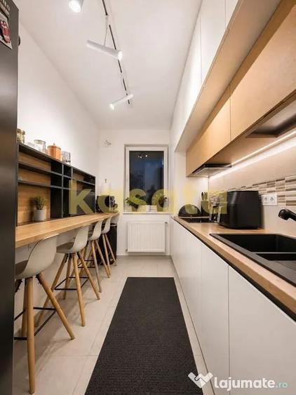 Apartament cu 3 camere decomandat în Baba Novac