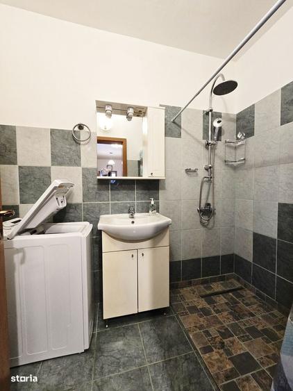 Apartament cu 2 camere decomandat în Bujac