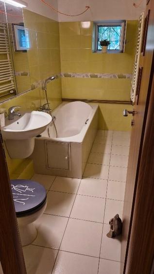 Apartament cu 2 camere decomandat, mobilat în Sebastian