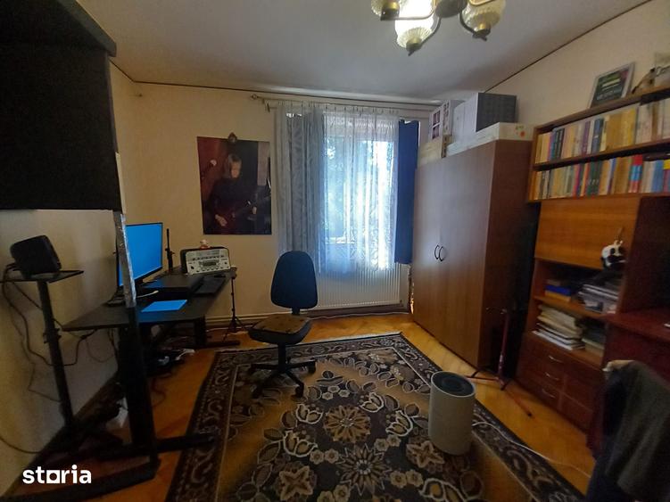 Apartament cu 2 camere decomandat în Traian