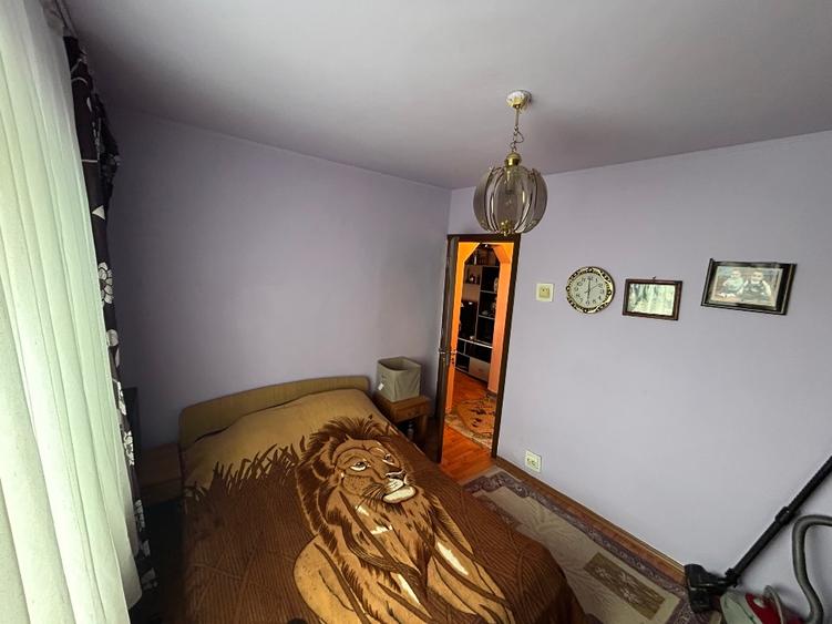 Apartament cu 2 camere semidecomandat, mobilat în Nord