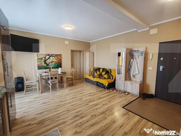 Apartament cu 3 camere decomandat în Ciarda Roșie