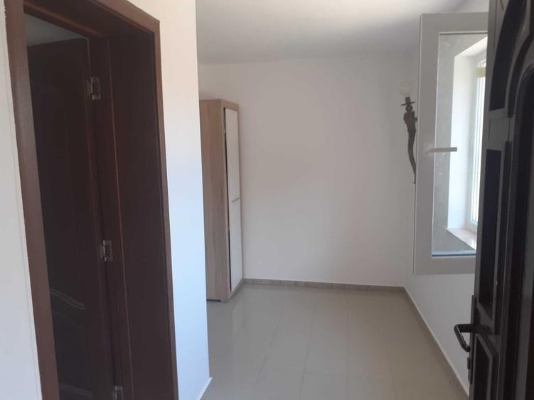 Casă cu 2 camere în Lipoveni