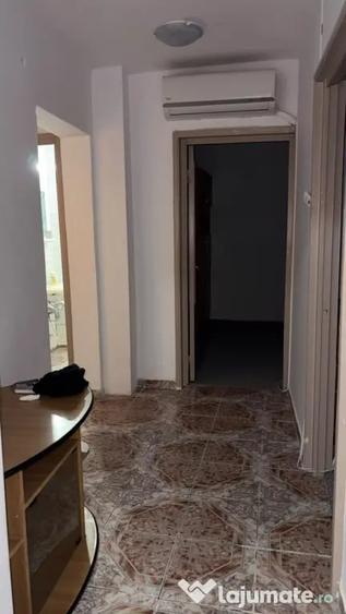 Apartament cu 3 camere decomandat în Dorobanți