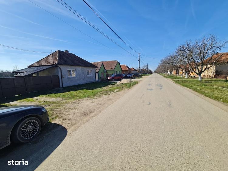 Casă cu 2 camere decomandat în Răpsig