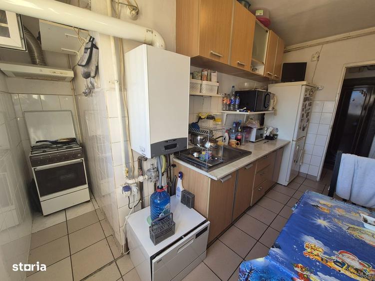 Apartament cu 3 camere decomandat, mobilat în Astra