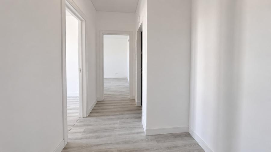 Apartament cu 3 camere semidecomandat în Bragadiru
