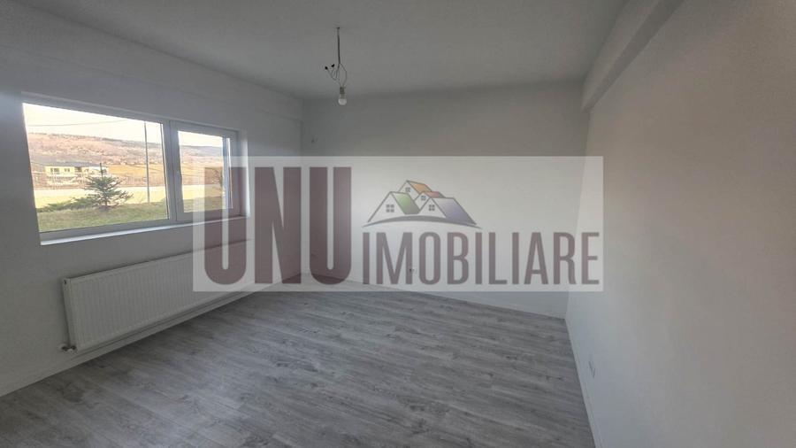 Apartament cu 2 camere decomandat în Bucium