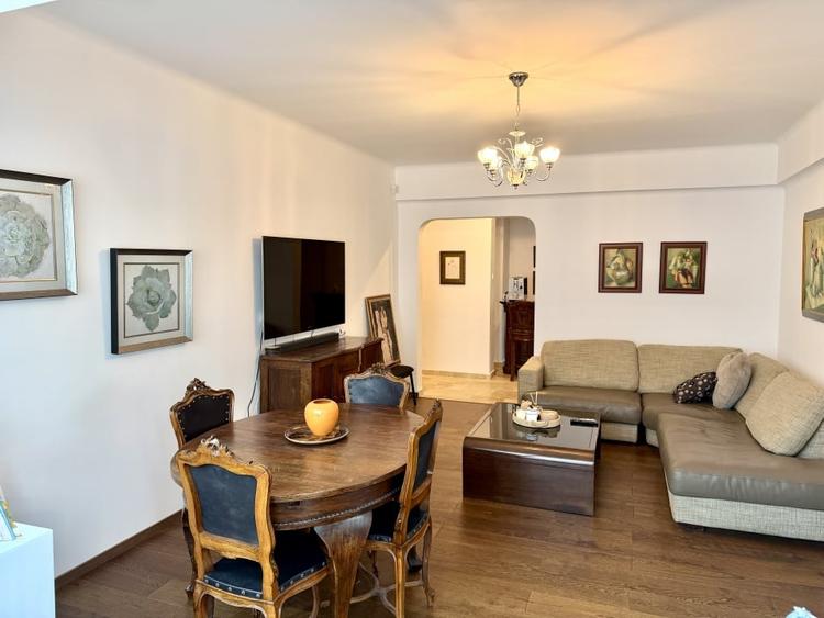 Vanzare apartament 3 camere Beller - 5
