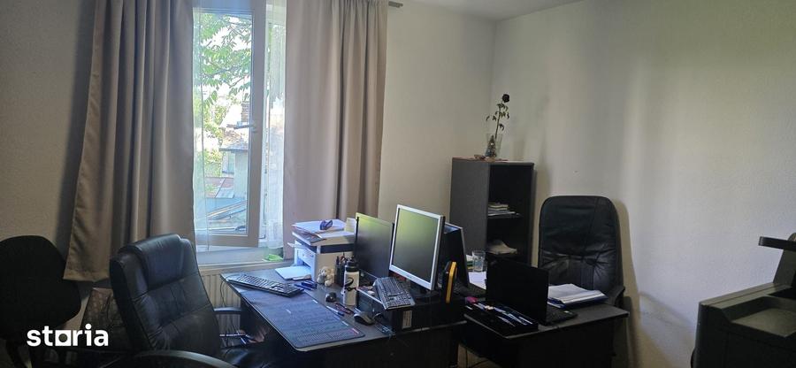 Casă cu 4 camere cu Teren 429 Mp în Calea București