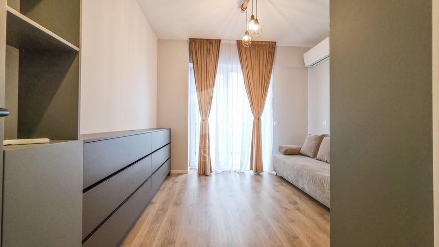 Apartament cu 3 camere decomandat, mobilat în 13 Septembrie