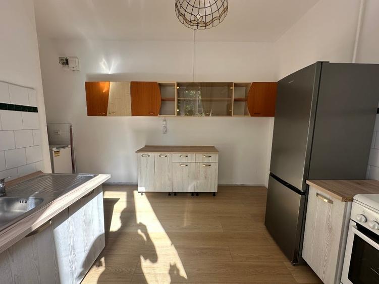 Apartament cu 2 camere decomandat, mobilat în Centrul Istoric