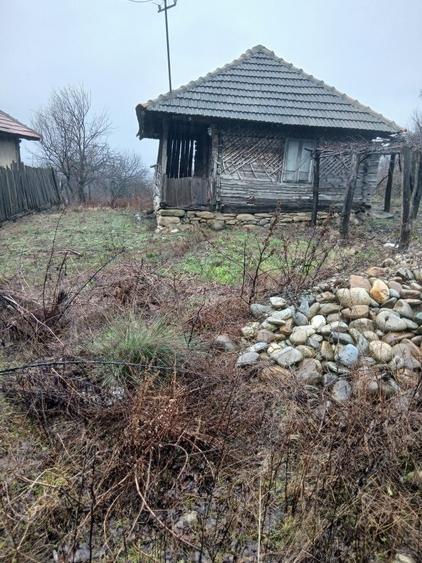 Casă cu 2 camere în Central
