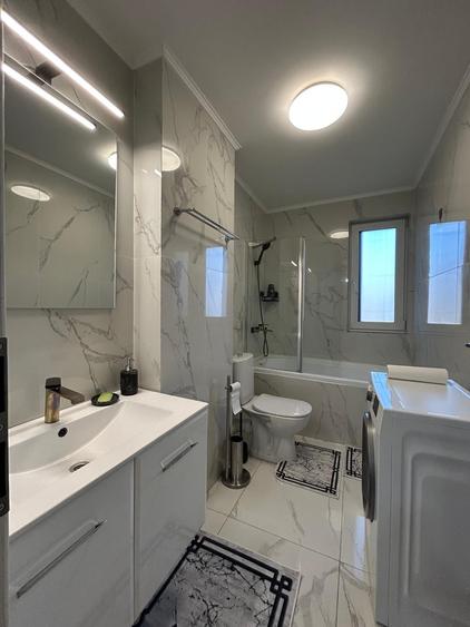 Apartament cu 3 camere decomandat, mobilat în Dâmbul Rotund