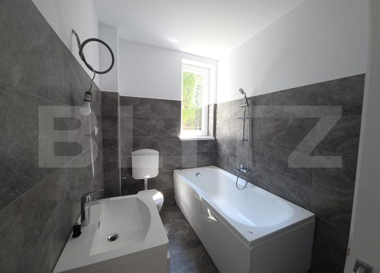 Duplex cu 5 camere cu Canalizare în Corunca