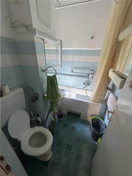 Apartament cu 3 camere decomandat în Circumvalațiunii