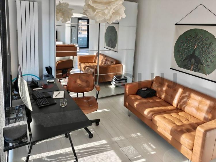 Apartament cu 3 camere semidecomandat, mobilat în Florești