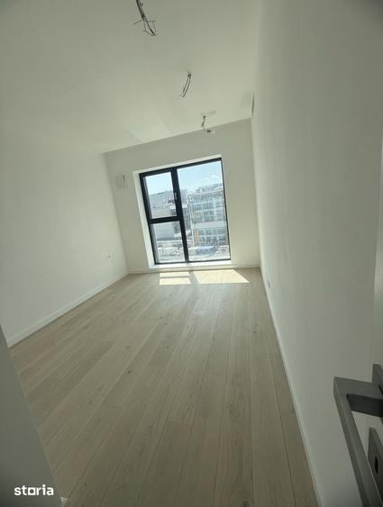 Apartament cu 6 camere în Central