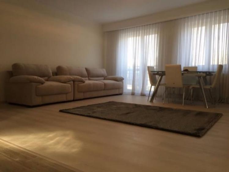 Apartament cu 3 camere în Primăverii