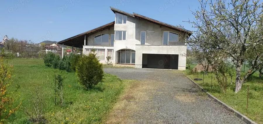 Casă cu 4 camere cu Teren 5800 Mp în Tăuții-Măgherăuș