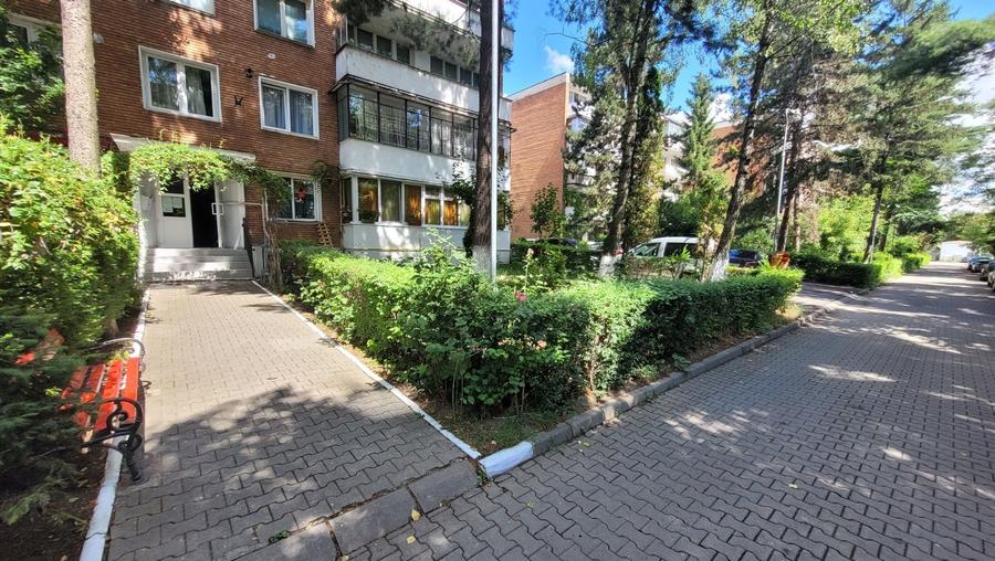 Apartament cu 2 camere semidecomandat în Central