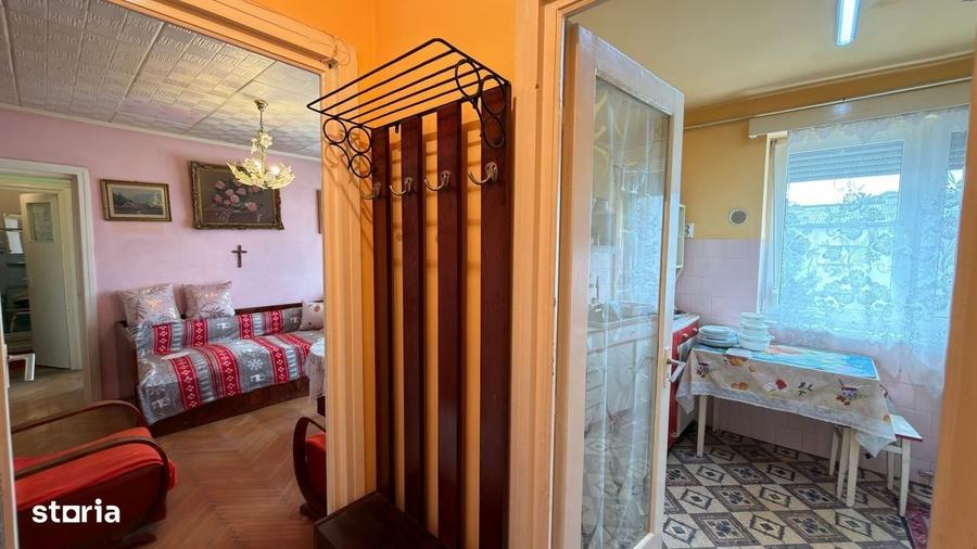 Apartament cu 2 camere semidecomandat în Central