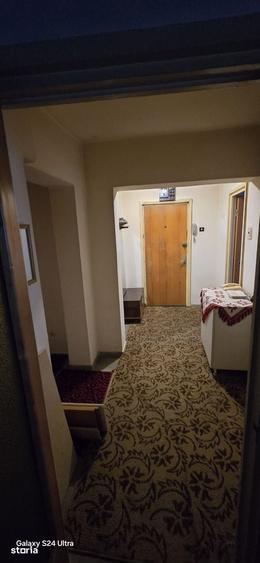 Apartament cu 4 camere în Independenței