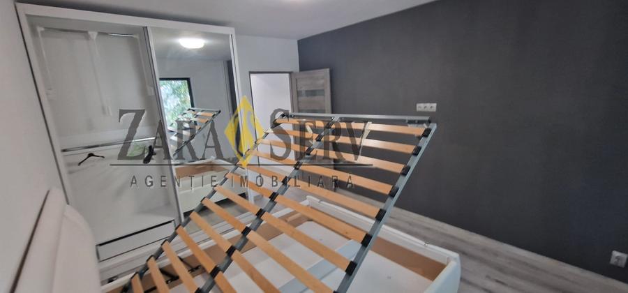 Apartament cu 4 camere semidecomandat în Nord