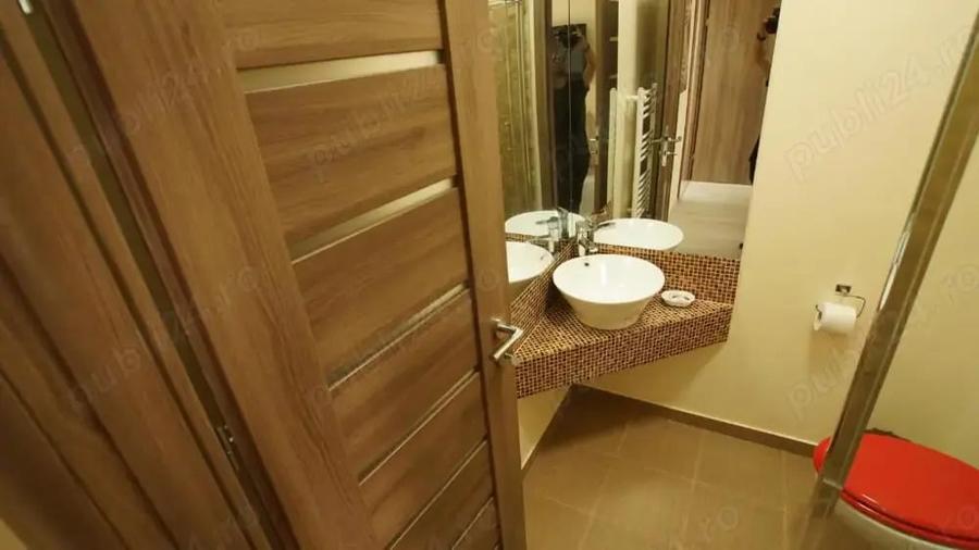 Casă cu 6 camere în Mamaia