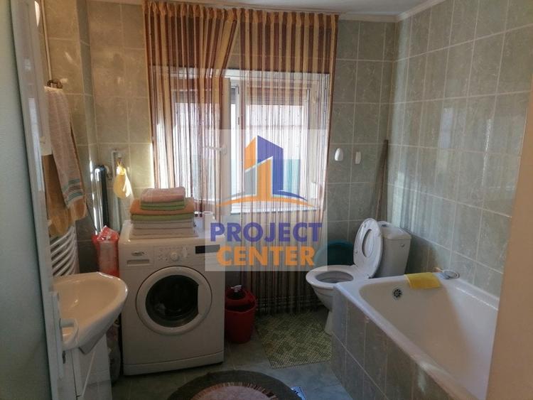 Casă individuală cu 3 camere cu Canalizare în Ultracentral