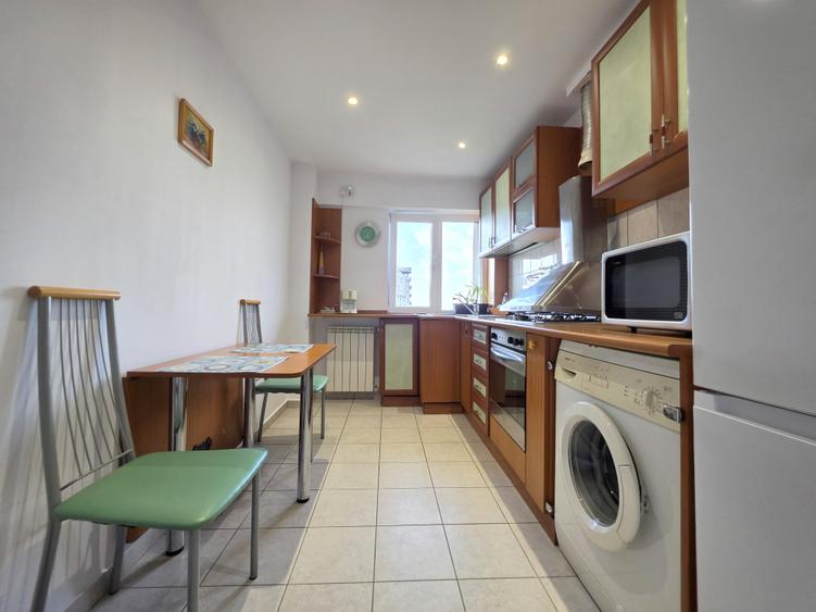 Apartament cu 2 camere semidecomandat în 13 Septembrie