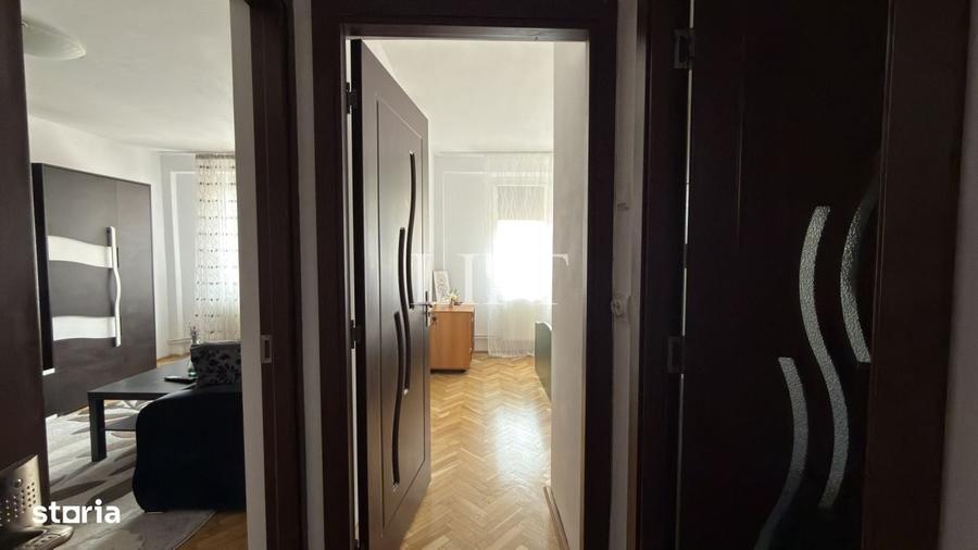 Apartament cu 3 camere decomandat în Griviței
