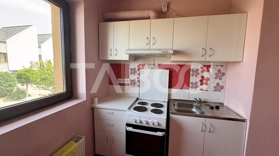 Apartament cu 2 camere semidecomandat, mobilat în Tilișca