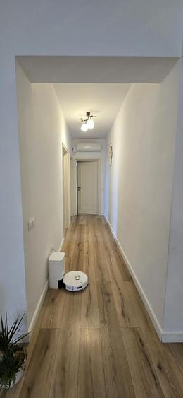 Apartament cu 4 camere decomandat în Vest