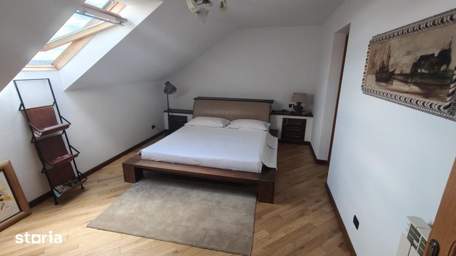 Casă cu 4 camere cu Teren 900 Mp în Central