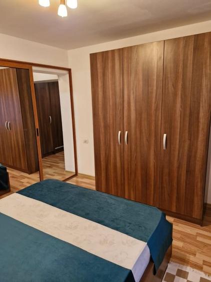 Apartament cu 2 camere semidecomandat, mobilat în Panduri